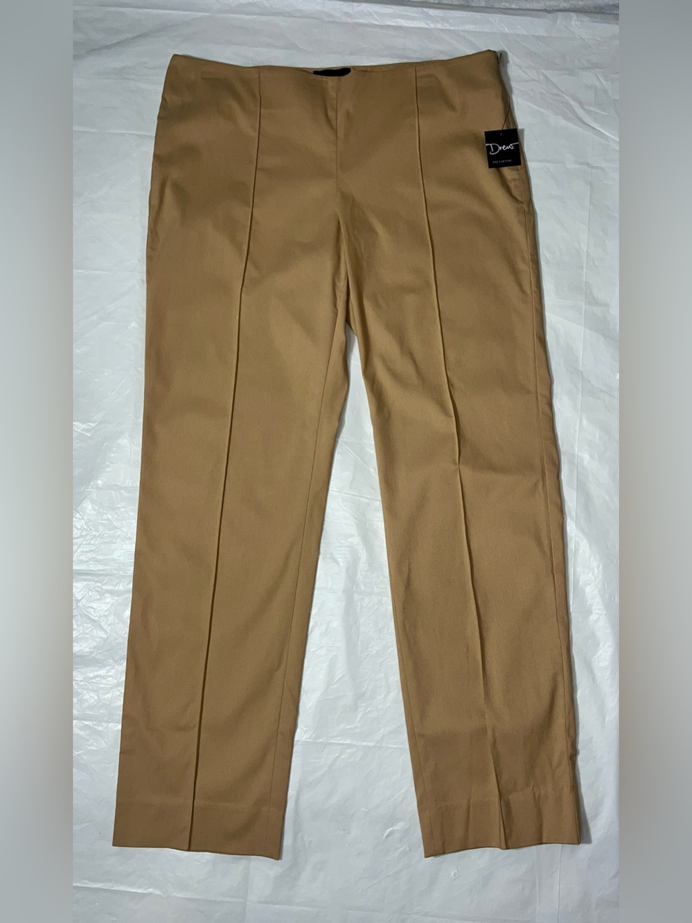 NWT! The Limited Women’s Sz 8 Tan Drew Fit Lowest Rise Straight Trousers
